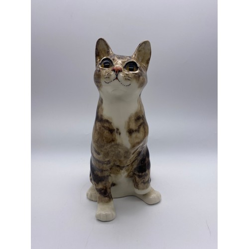 564 - WINSTANLEY NUMBER 5 SEATED POTTERY CAT FIGURE