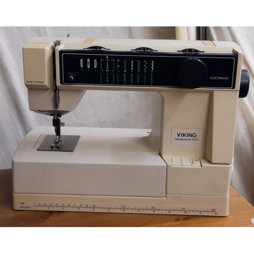 290 - CASED ELECTRIC VIKING 620 SEWING MACHINE