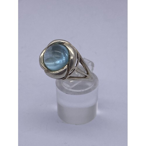 423A - 10 SILVER AND WHITE METAL ENAMEL AND  AND SEMI PRECIOUS STONE SET DRESS RINGS INC. PLATED AMETHYST D... 