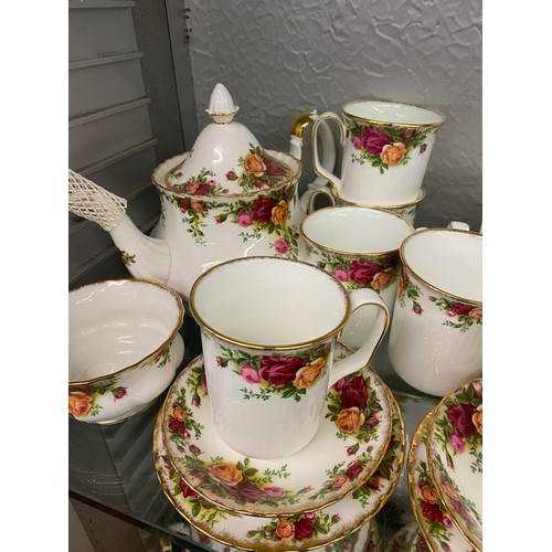 260 - SHELF OF ROYAL ALBERT OLD COUNTRY ROSE TEA AND COFFEE SERVICE