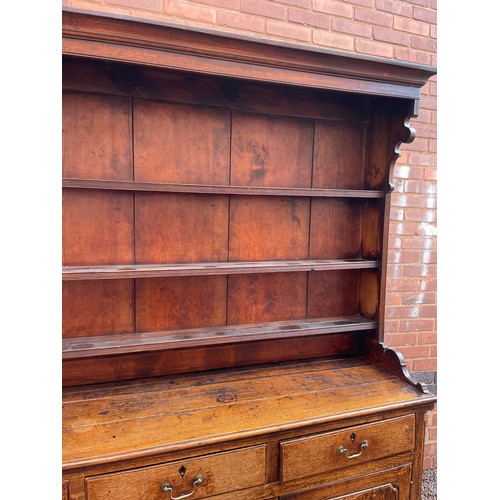 94 - GEORGE III OAK DRESSER WITH THREE SHELF PLATE RACK