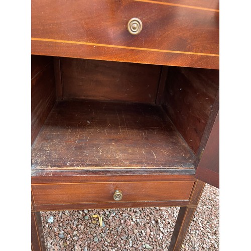 98 - EDWARDIAN MAHOGANY AND BOX STRUNG BEDSIDE CUPBOARD WITH THREE QUARTER GALLERY BACK