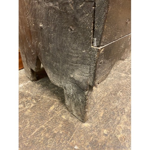 199 - SEVENTEENTH CENTURY SIX PLANK CHEST