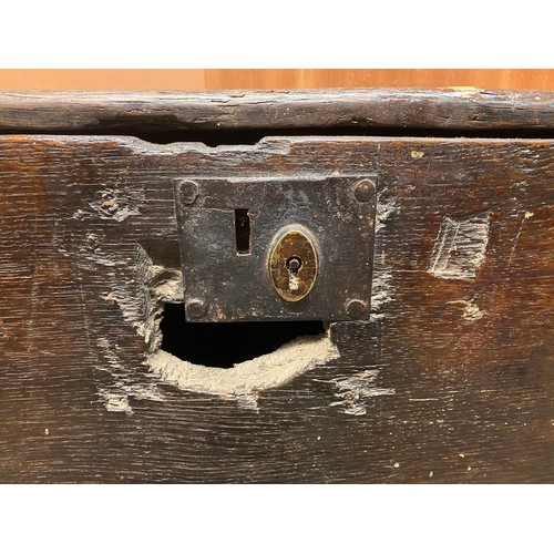 199 - SEVENTEENTH CENTURY SIX PLANK CHEST