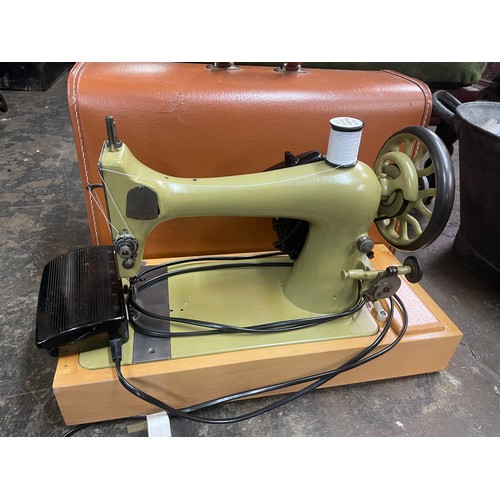 227 - SINGER ELECTRIC SEWING MACHINE IN CASE