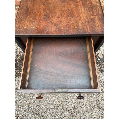 146 - REGENCY MAHOGANY DROP FLAP TABLE ON RING TURN TAPERED LEGS