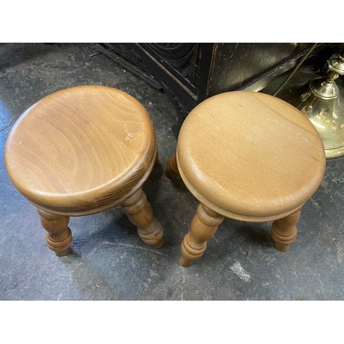 121 - PAIR OF BEECH TURNED MINIATURE STOOLS