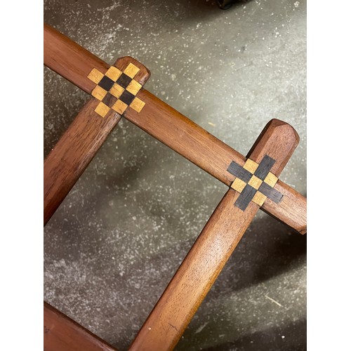 93 - CHEQUER PARQUETRY INLAID OXFORD TYPE PHOTO FRAME