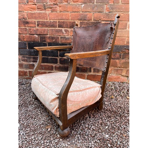 240 - CHILDS 1930S OAK LOW ARMCHAIR