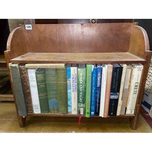 125 - OAK MINIATURE BOOK SHELF