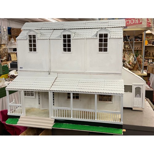 392 - DOLLS HOUSE 1:12 SCALE MODELLED ON THE WALTONS HOME INCLUDING SOME ACCESSORIES