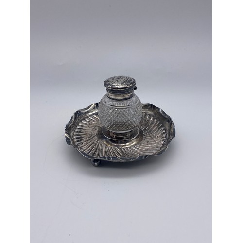 402 - LONDON SILVER HOBNAIL CUT INK BOTTLE ON WRYTHEN STAND LID A/F