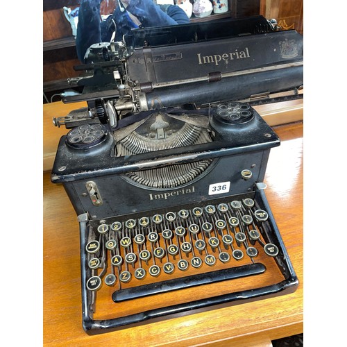 336 - VINTAGE IMPERIAL MANUAL TYPEWRITER