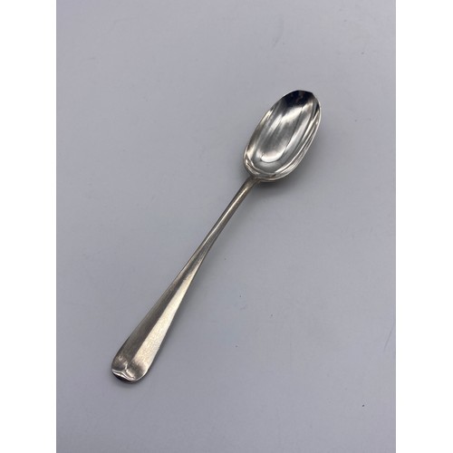 428 - CASED SET OF LONDON SILVER RAT TAIL TEASPOONS 3.3 OZ APPROX