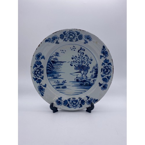 474 - DELFT BLUE AND WHITE CHARGER