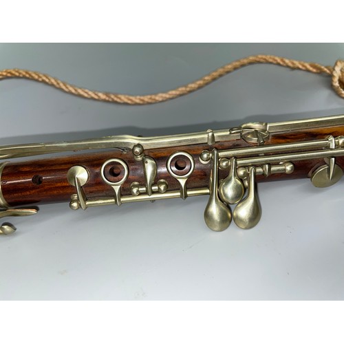 500 - GOOD QUALITY LATE 19TH CENTURY ROSEWOOD OBOE