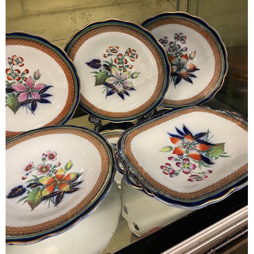 522 - 19TH CENTURY OPAQUE PORCELAIN PLATES AND PAIR OF PEDESTAL BOWLS DECORATED WITH BOTANICAL SPRAYS