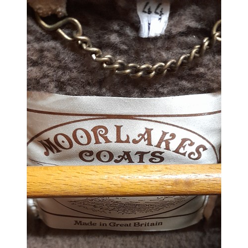 28 - MOORLAKES SHEEPSKIN JACKET SIZE 44