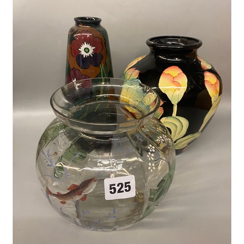 525 - GLASS PANELLED HAND PAINTED VASE DECORATED WITH FISH, BLACK GLASS FLORAL BALUSTER VASE AND ART NOUVE... 