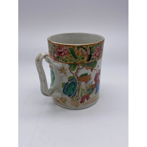 773 - CANTON FAMILE ROSE EXPORT TANKARD WITH DOUBLE ENTWINED HANDLE