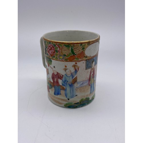 773 - CANTON FAMILE ROSE EXPORT TANKARD WITH DOUBLE ENTWINED HANDLE