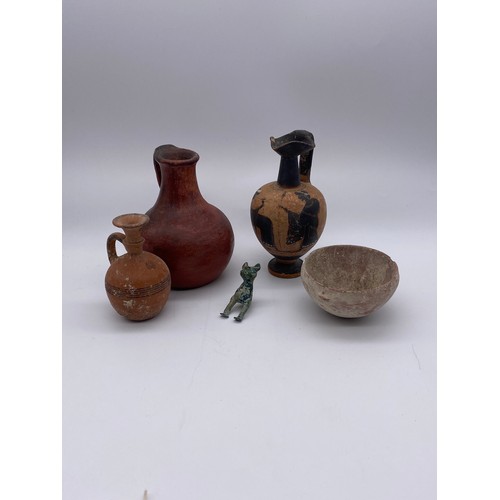 813 - GREEK CERAMIC OINOCHOE AND OTHER EARLY POTTERY VESSELS