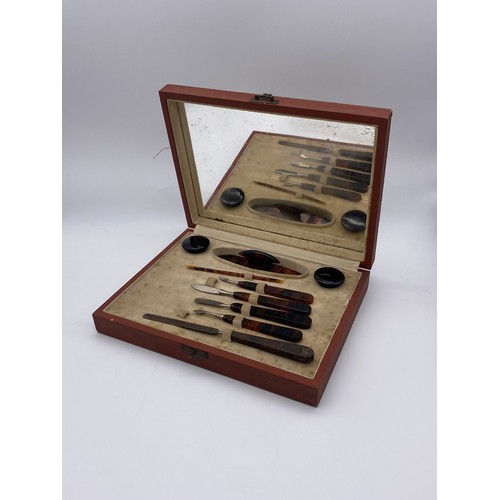 814 - VANITY SET CONTAINING FAUX TORTOISE SHELL HANDLED ACCOUTREMENTS