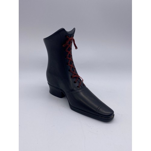 815 - MODEL PAIR OF VICTORIAN LADIES BOOTS MADE OF LINBY CANNEL COAL BY J. TURTON