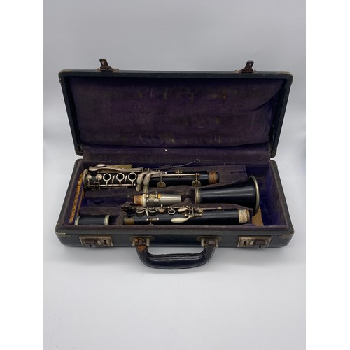 514 - CASED SELMER CLARINET SERIAL NUMBER 243