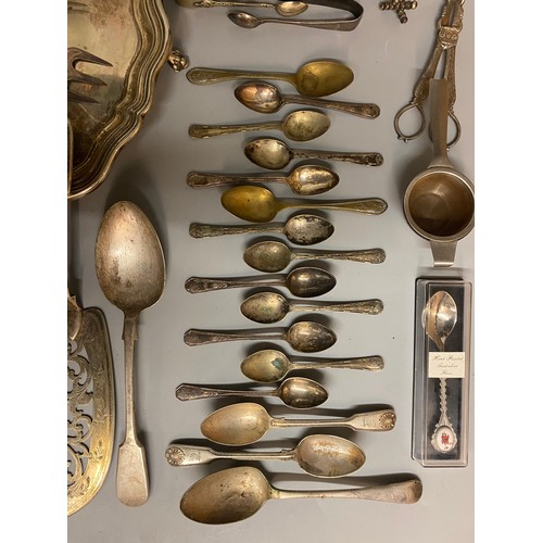 865 - EPNS TOAST RACK, SMALL BOX OF PLATED FLATWARE, AND EPNSSERPENTINE SALVER