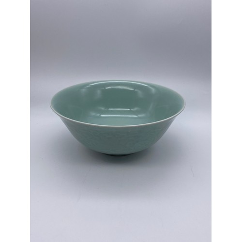 750 - CHINESE CELADON GLAZED BOWL WITH INCISED FOLIATE PATTERN 25cm D