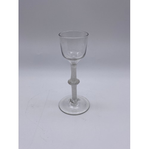 871 - WINE GLASS WITH A WHITE AIR TWIST SINGLE KNOPPED STEM