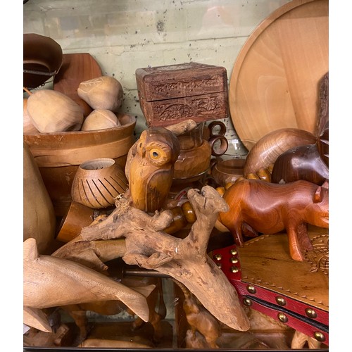 544 - SHELF OF CARVED TREEN FRUIT ANIMAL AND BIRD FIGURES