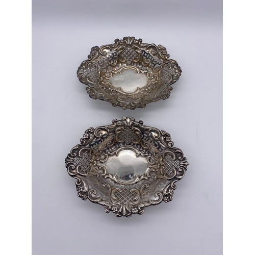 409 - PAIR OF BIRMINGHAM SILVER FILIGREE OVAL BONBON DISHES 4.6OZ APPROX