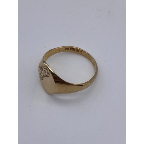 839 - 9CT OVAL PLATEAU SIGNET RING 2G APPROX