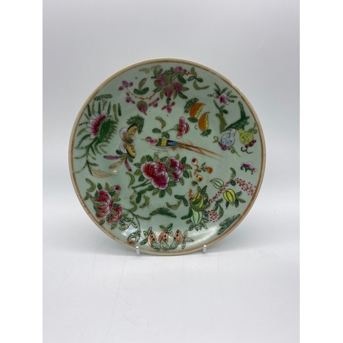 466 - FIVE FAMILLE ROSE BUTTERFLY AND BIRD PATTERN PLATES