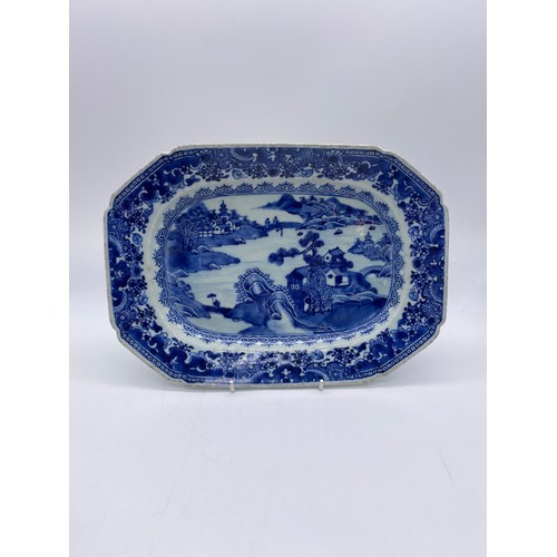 760 - THREE CHINESE EXPORT BLUE AND WHITE PAGODA PATTERN SHAPED OBLONG DISHES