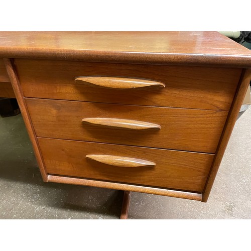 197 - 1970S TEAK KNEEHOLE DRESSING TABLE