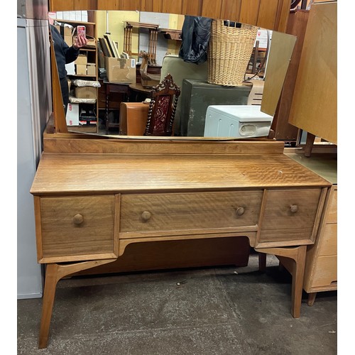 118 - 1960S WALNUT KNEEHOLE DRESSING TABLE