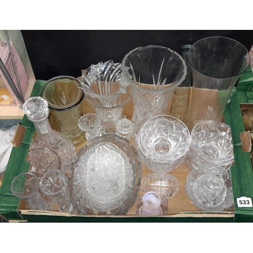 533 - CARTON - GLASS BOWLS, VASES, DECANTERS AND BOWLS