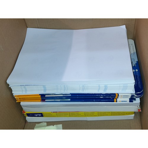 557 - BOX OF VARIOUS PLASTIC BAGS AND SLEEVES