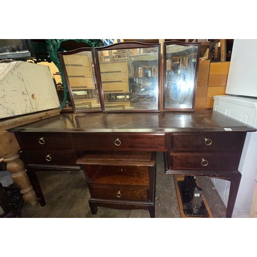 145 - STAG MINSTREL KNEEHOLE DRESSING TABLE AND LAMP TABLE