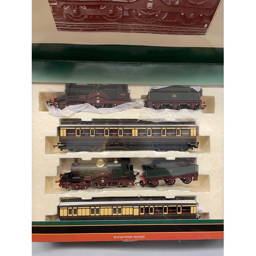 315 - HORNBY OO GUAGE LIMITED EDITION THE FLYING DUTCHMAN TRAIN PACK R2706