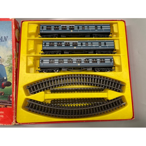 334 - TRIANG HORNBY ELECTRIC TRAIN SET THE BLUE PULLMAN