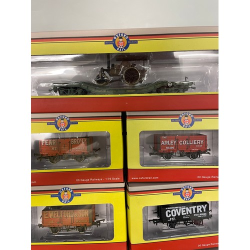 330 - BOXED OXFORD RAIL 1.76 SCALE OO GUAGE GOODS WAGONS AND WARMWELL WITH STEAM ROAD ENGINE