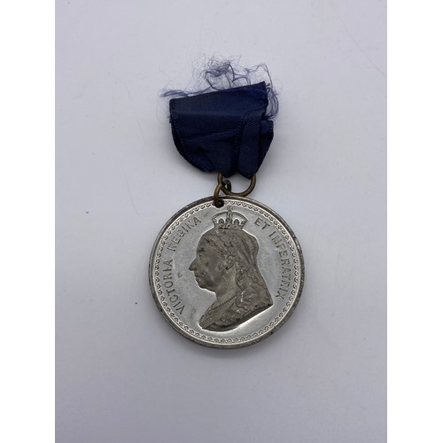 442 - KING GEORGE V CORONATION MEDAL CITY OF COVENTRY WILLIAM LEE - MAYOR - VICTORIA. 60 YEARS OF  HER REI... 