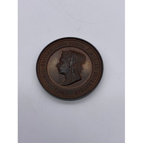 420 - BRONZE QUEEN VICTORIA JUBILEE 1887 BOROUGH OF LEWES COMMEMORATIVE MEDAL TO MR G.C.CARVILL