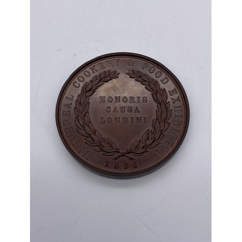 412 - 1928 JOSEPH FRY & SONS LTD BRONZE BICENTENARY MEDALLION IN PRESENTATION CASE, 1896 UNIVERSAL COOKERY... 