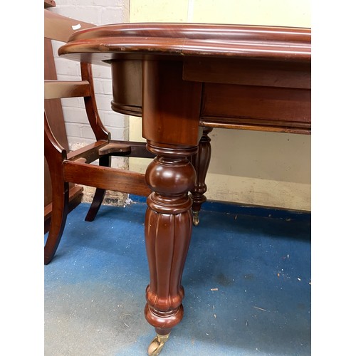 52 - VICTORIAN MAHOGANY D END EXTENDING DINING TABLE ON FLUTED TAPERED LEGS - 78CM H, 105CM D, LENGTH WIT... 