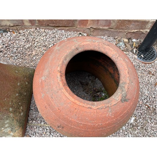 274 - OCTAGONAL SQUAT CHIMNEY POT AND DOMED POT